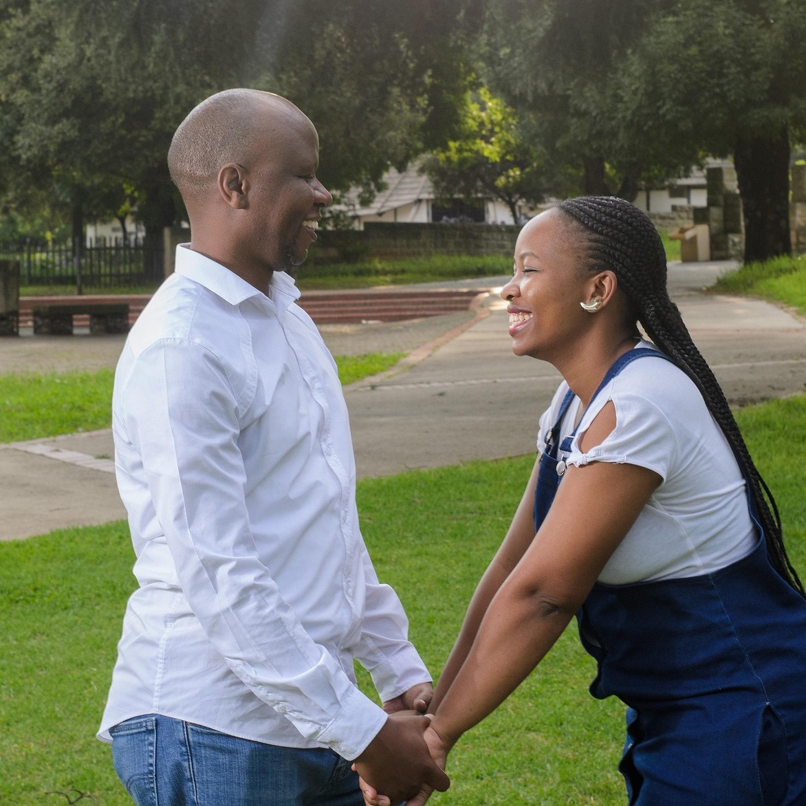 CoupleInPark